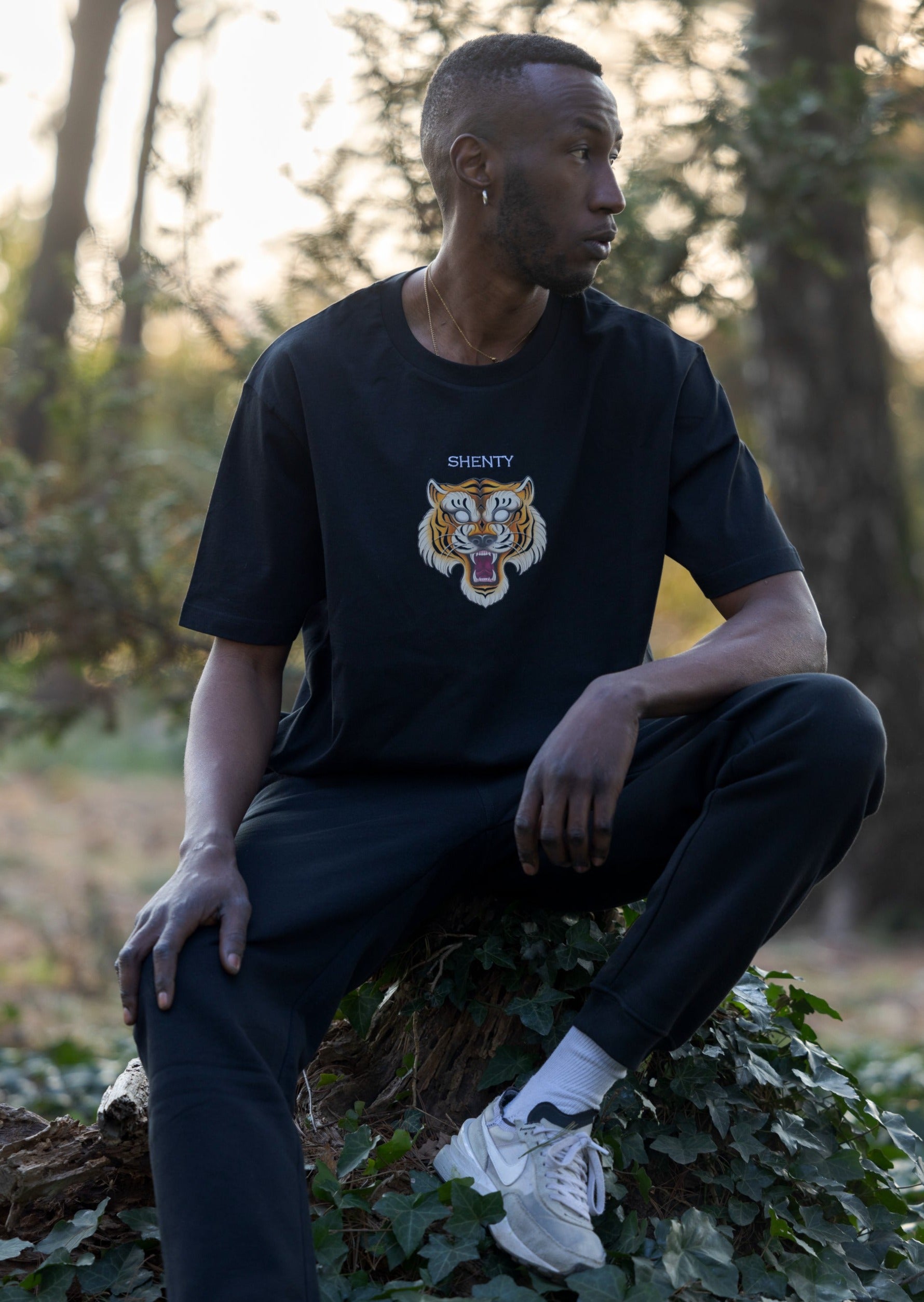 T-shirt cotone organico nera Tigre 2