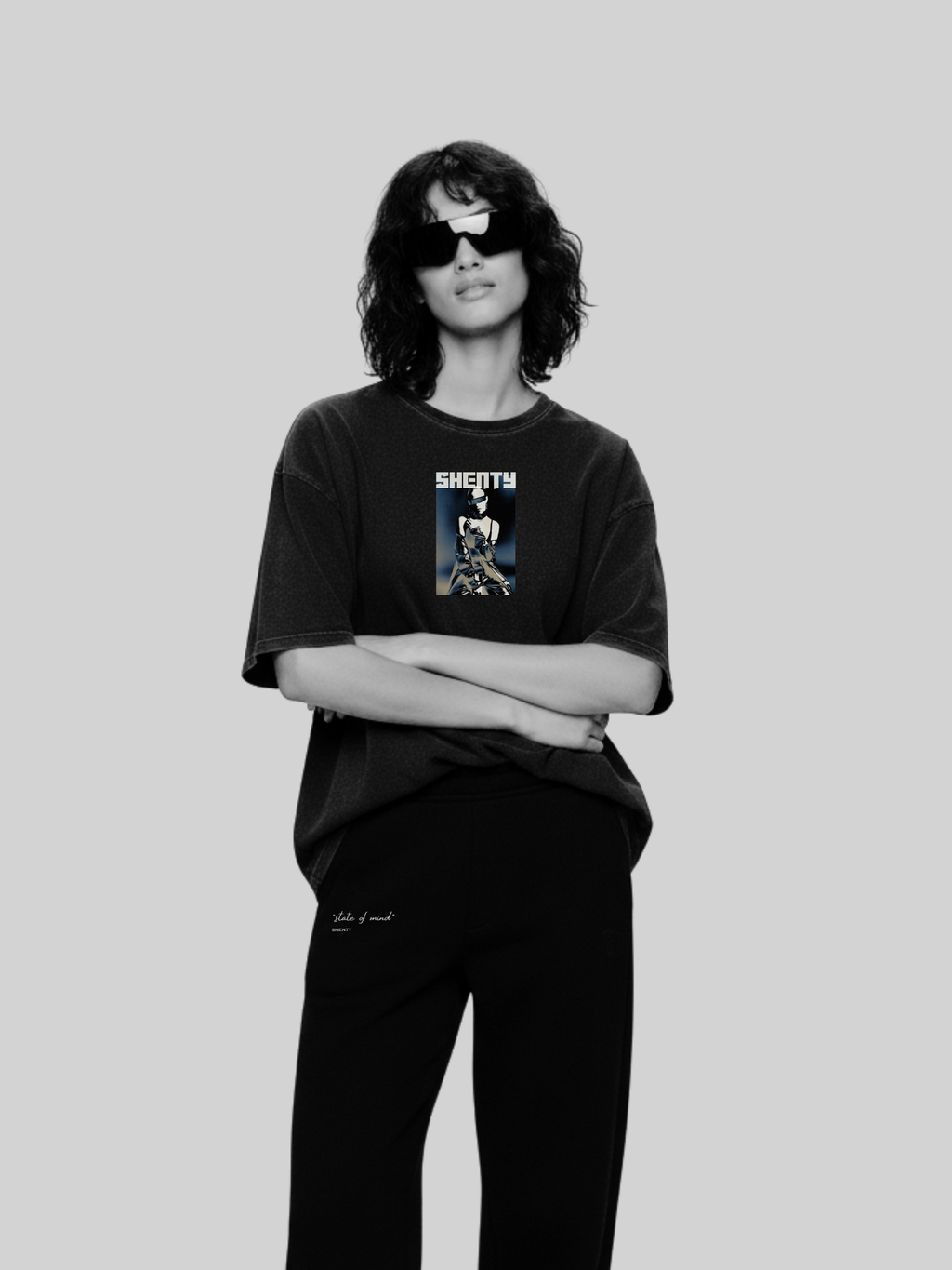 #33 T-shirt Oversize "Cyber State"