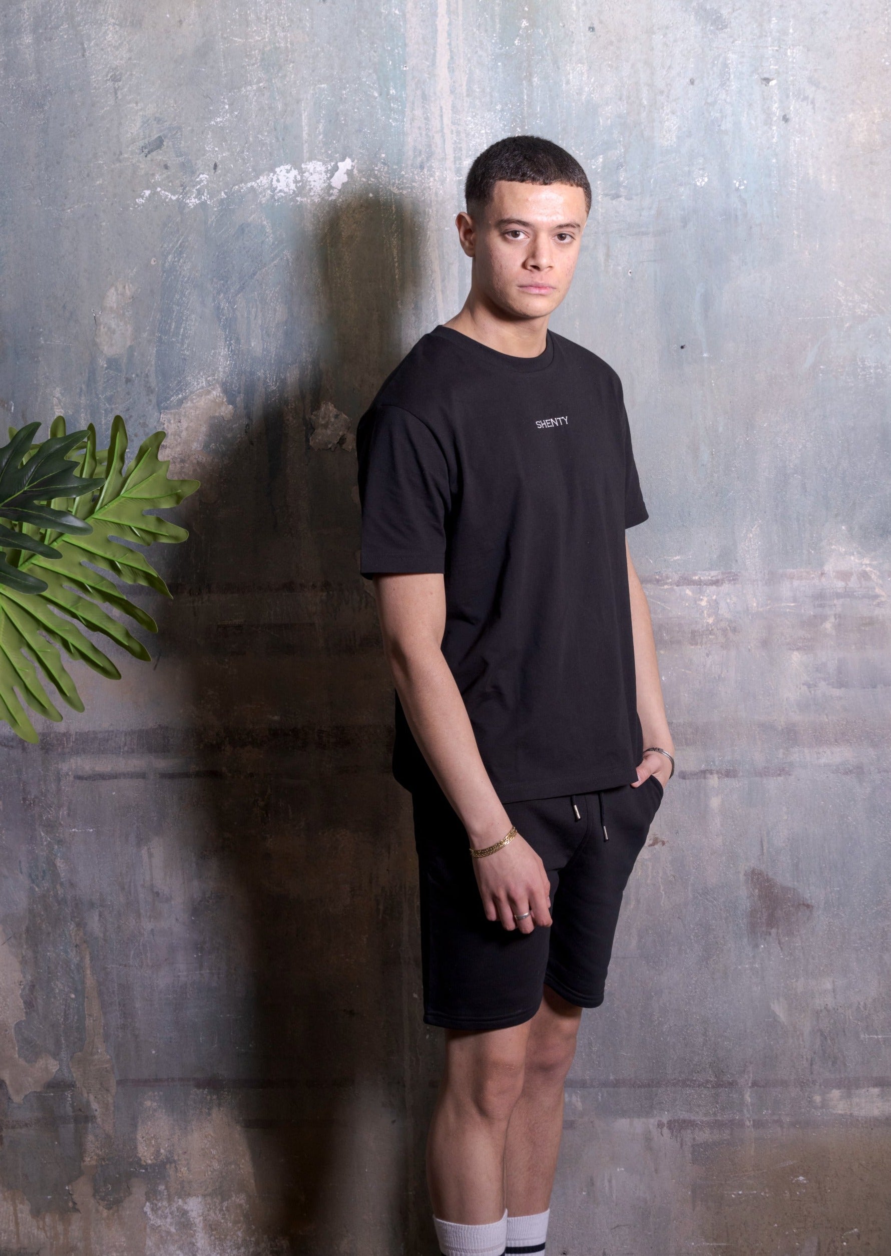 T-shirt oversized cotone organico nera 2